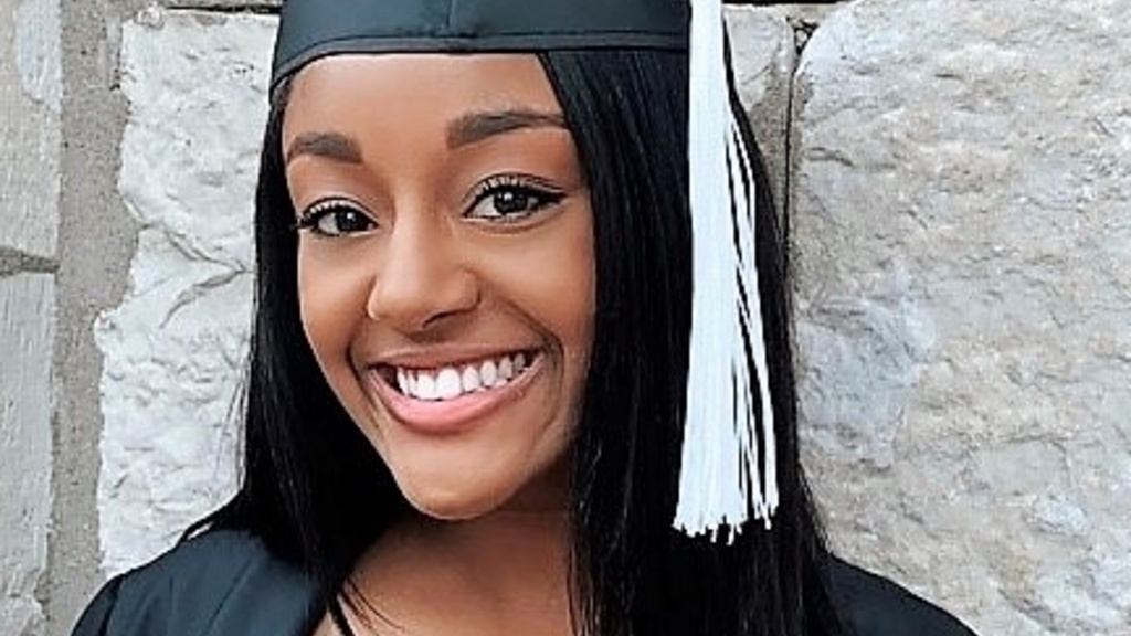 Amber Simone Francis